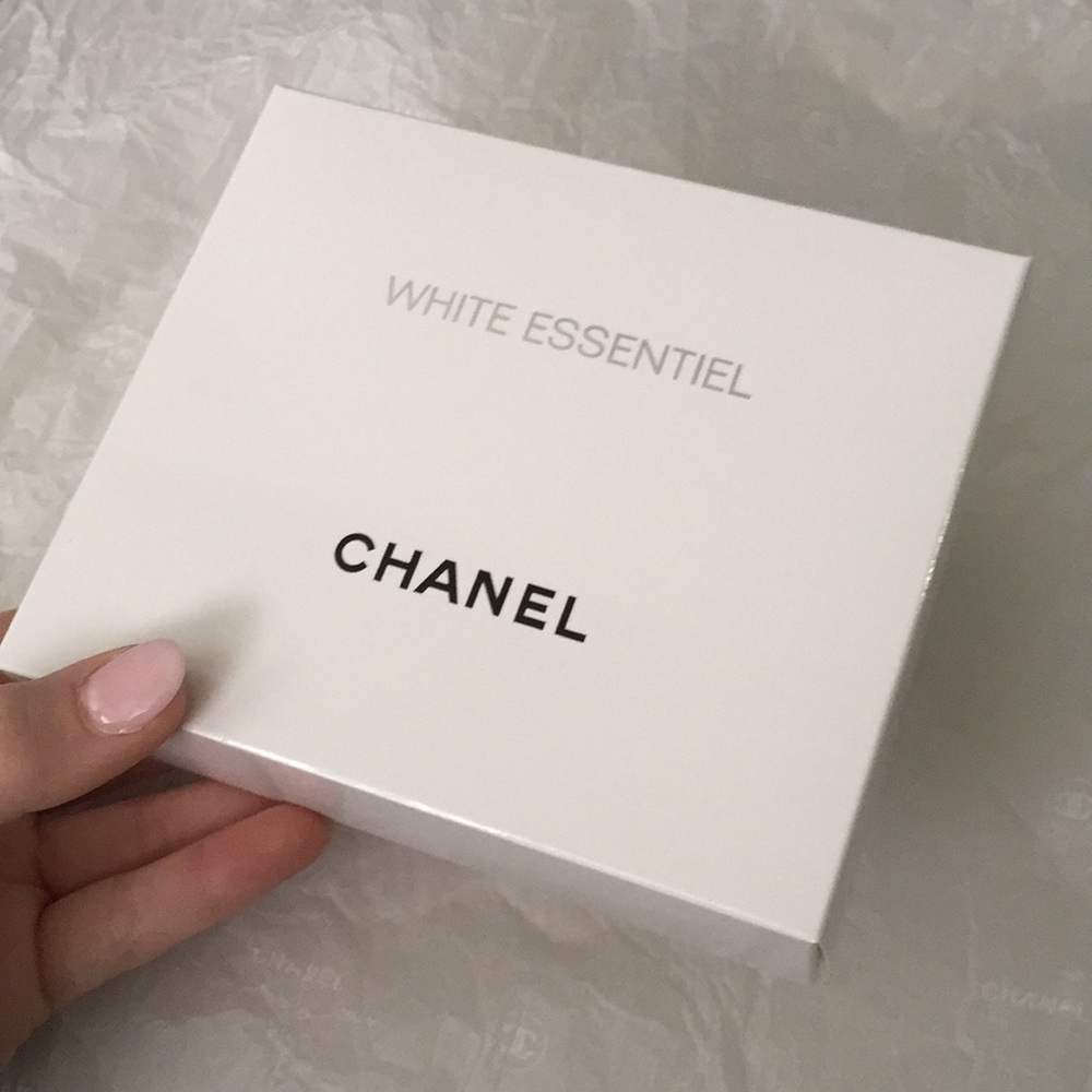 Chanel box